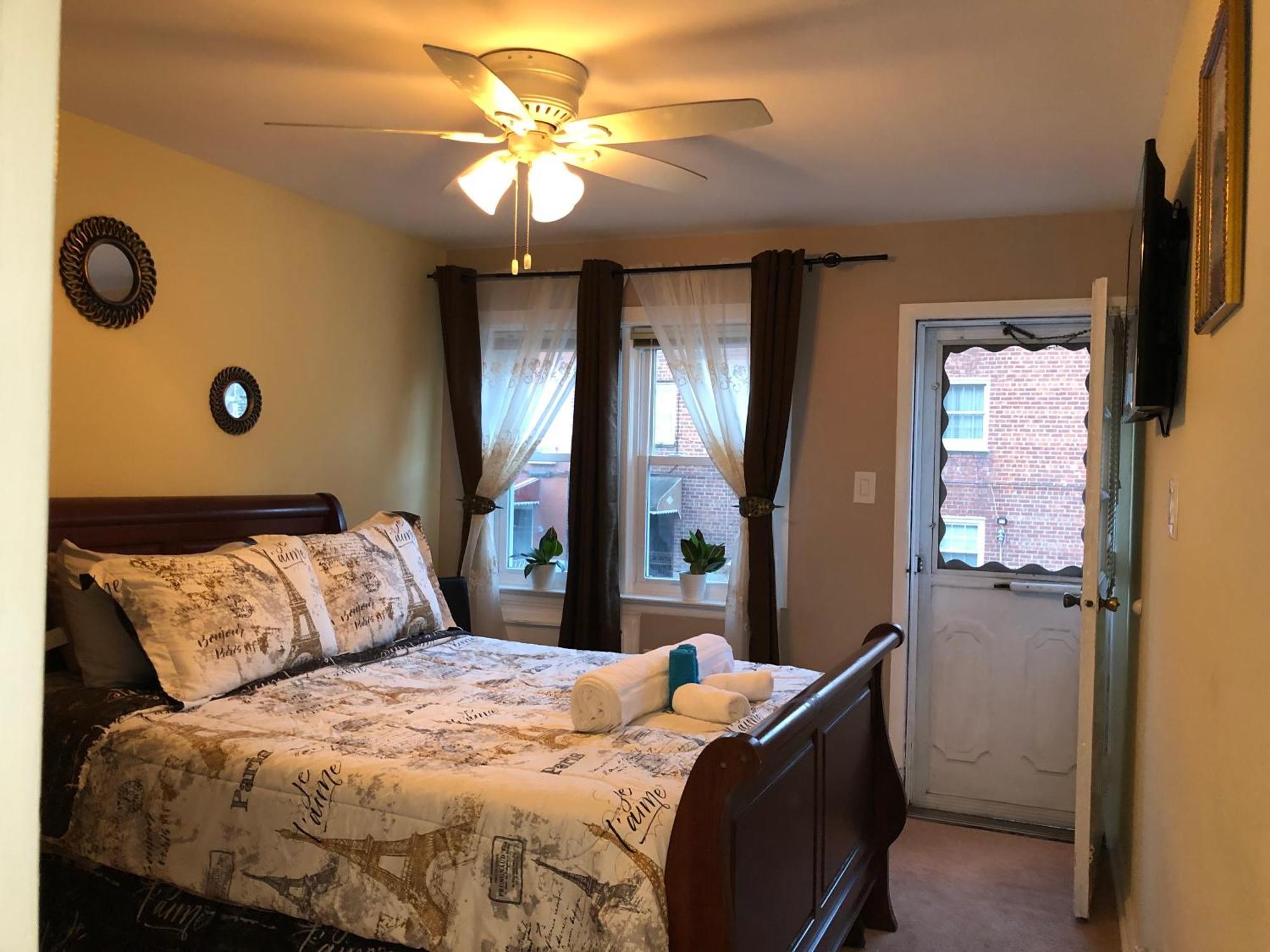 Chekell's Cozy Split Level Appartement *